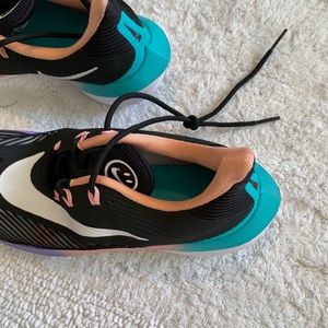 nike yoga shoes amazon